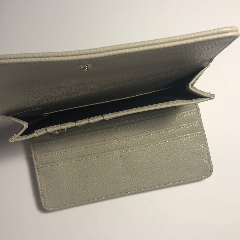 Wallet - Picture 5 of 9